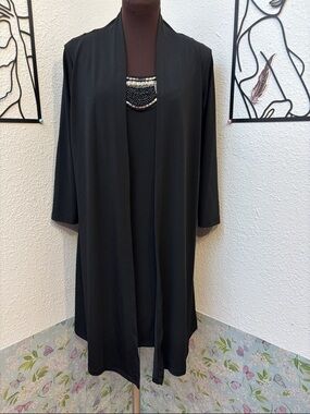 Haani Petite black open front long sleeve beaded tunic mini dress. Size M.